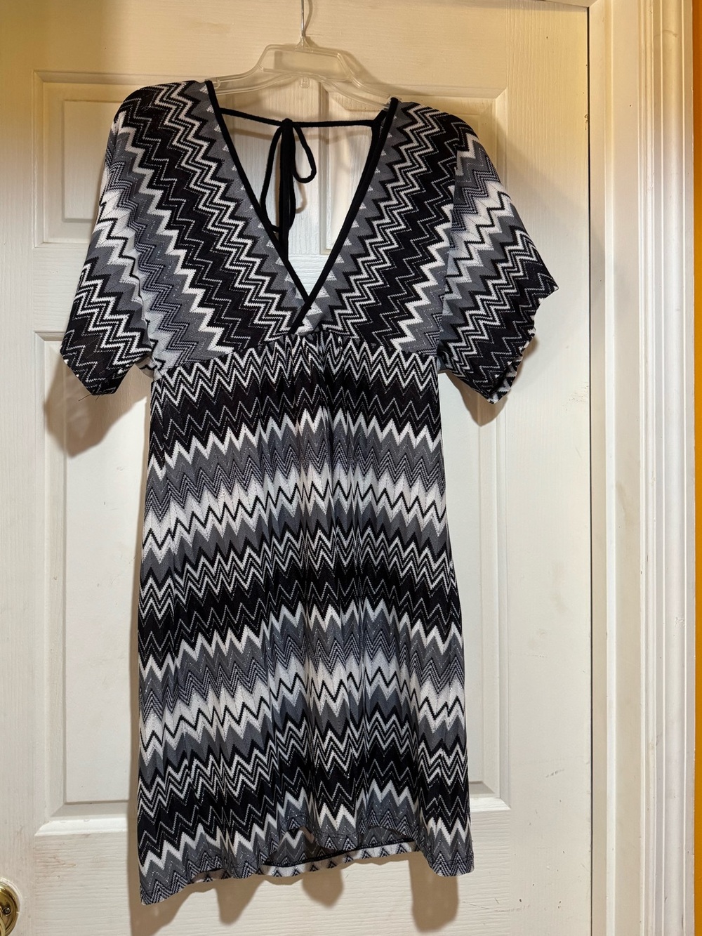 Speechless Black and White Chevron V-Neck Tie-Back Dress